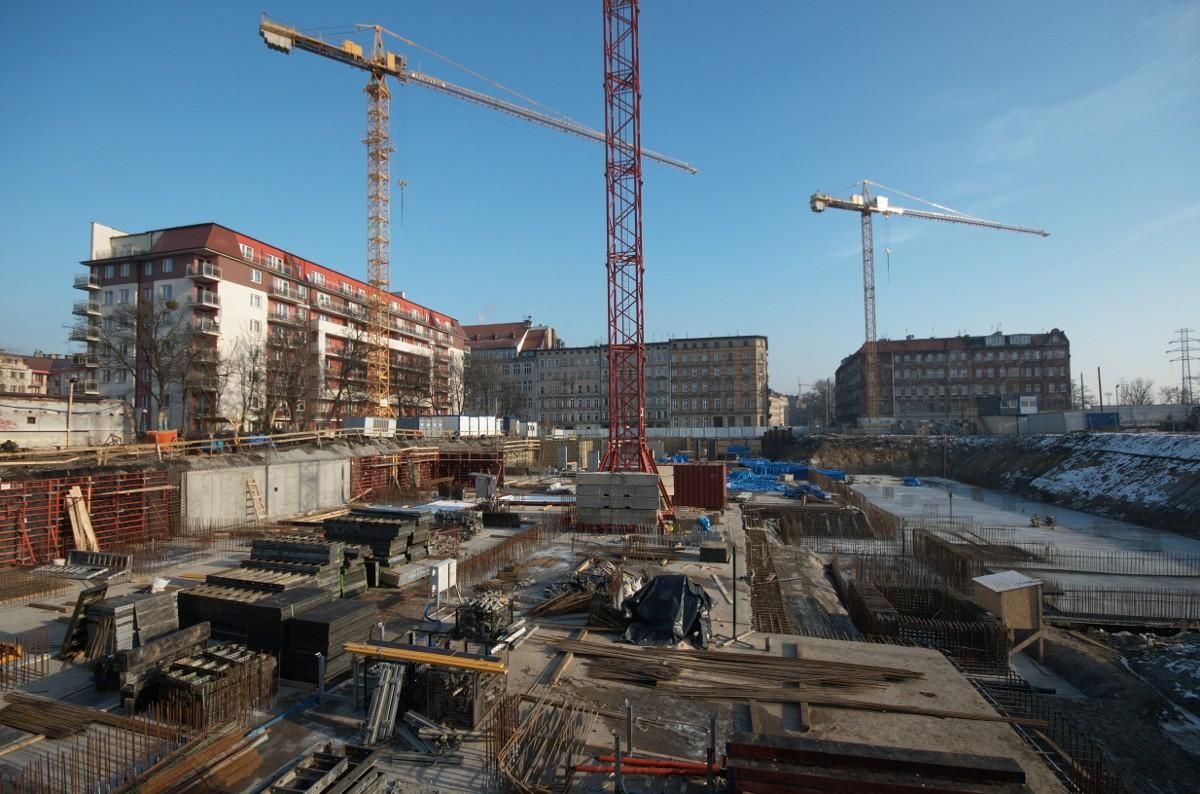 budowa nowego bloku w dzielnicy Krzyki Wrocław